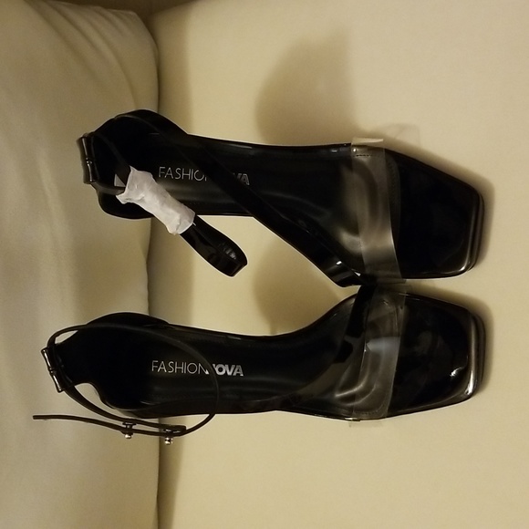 Fashion Nova Heels - Picture 2 of 5